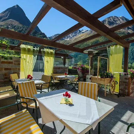 Wellnesspension Tannenhof Penzion 3*