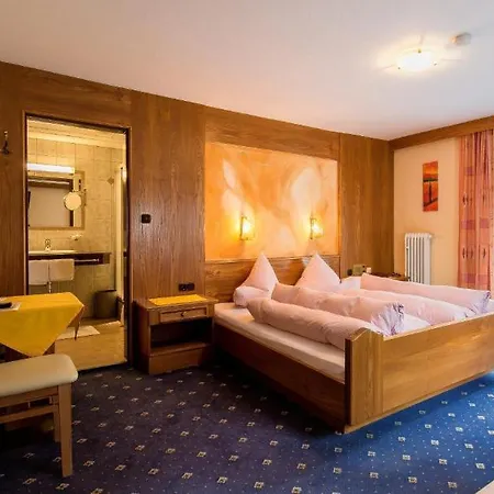 Penzion Wellnesspension Tannenhof 3*